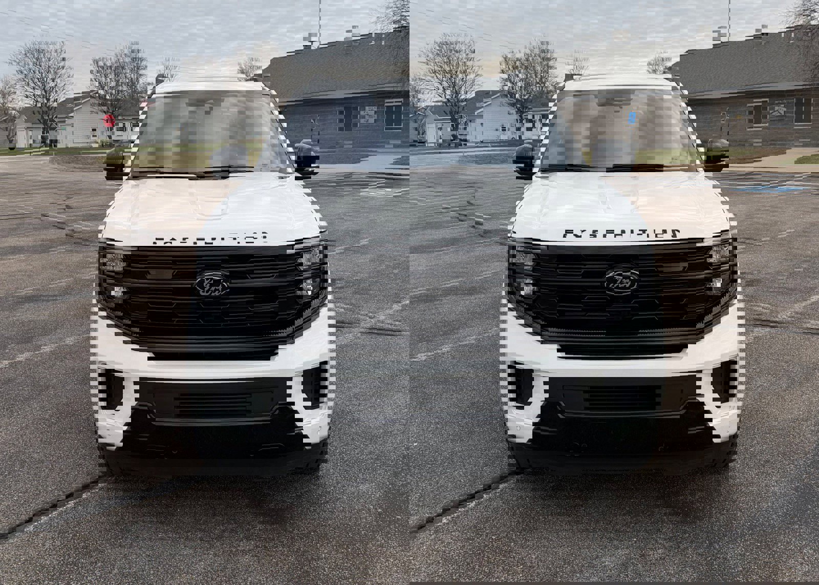 Certified 2025 Ford Expedition Max Platinum w/ Stealth Appearance Package image 17