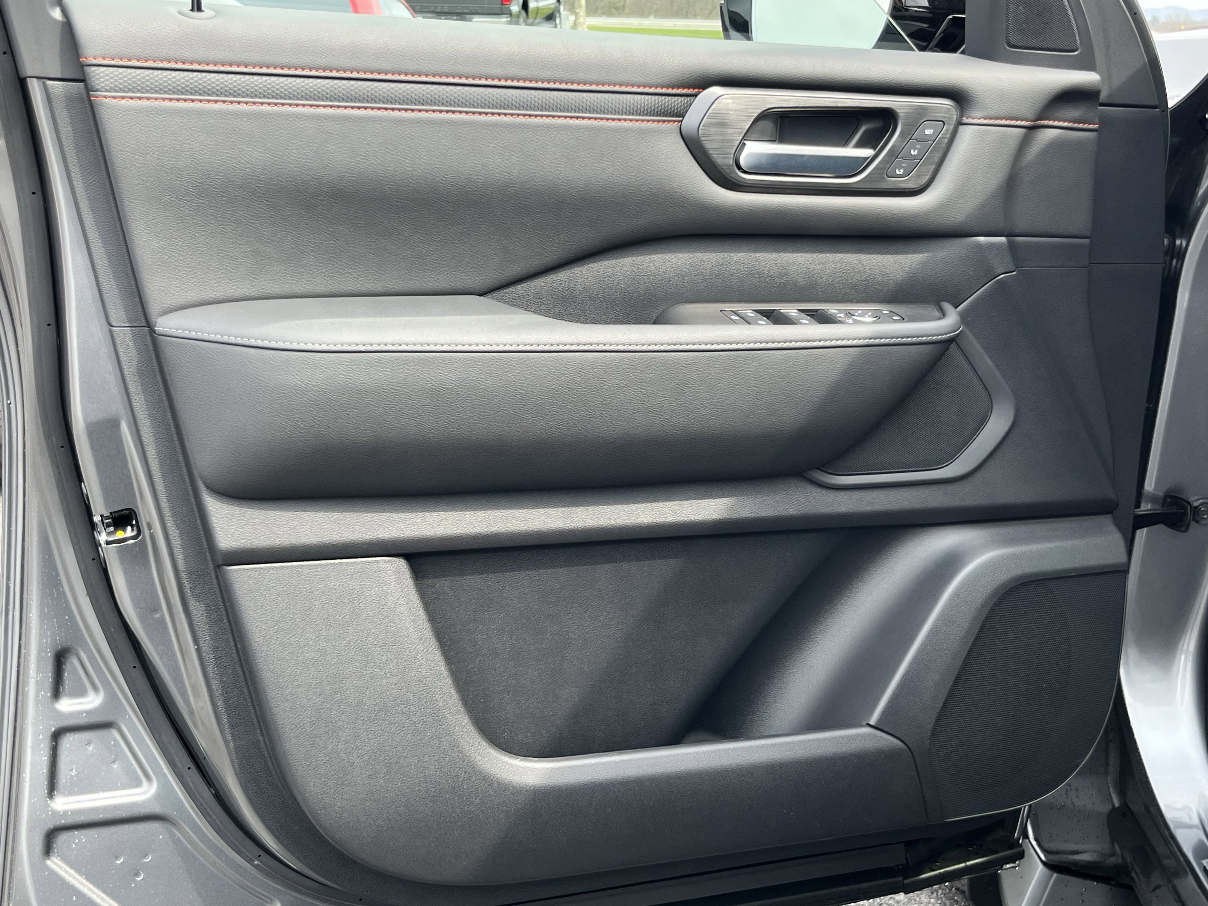 New 2026 Nissan Armada PRO-4X AWD/4WD image 10