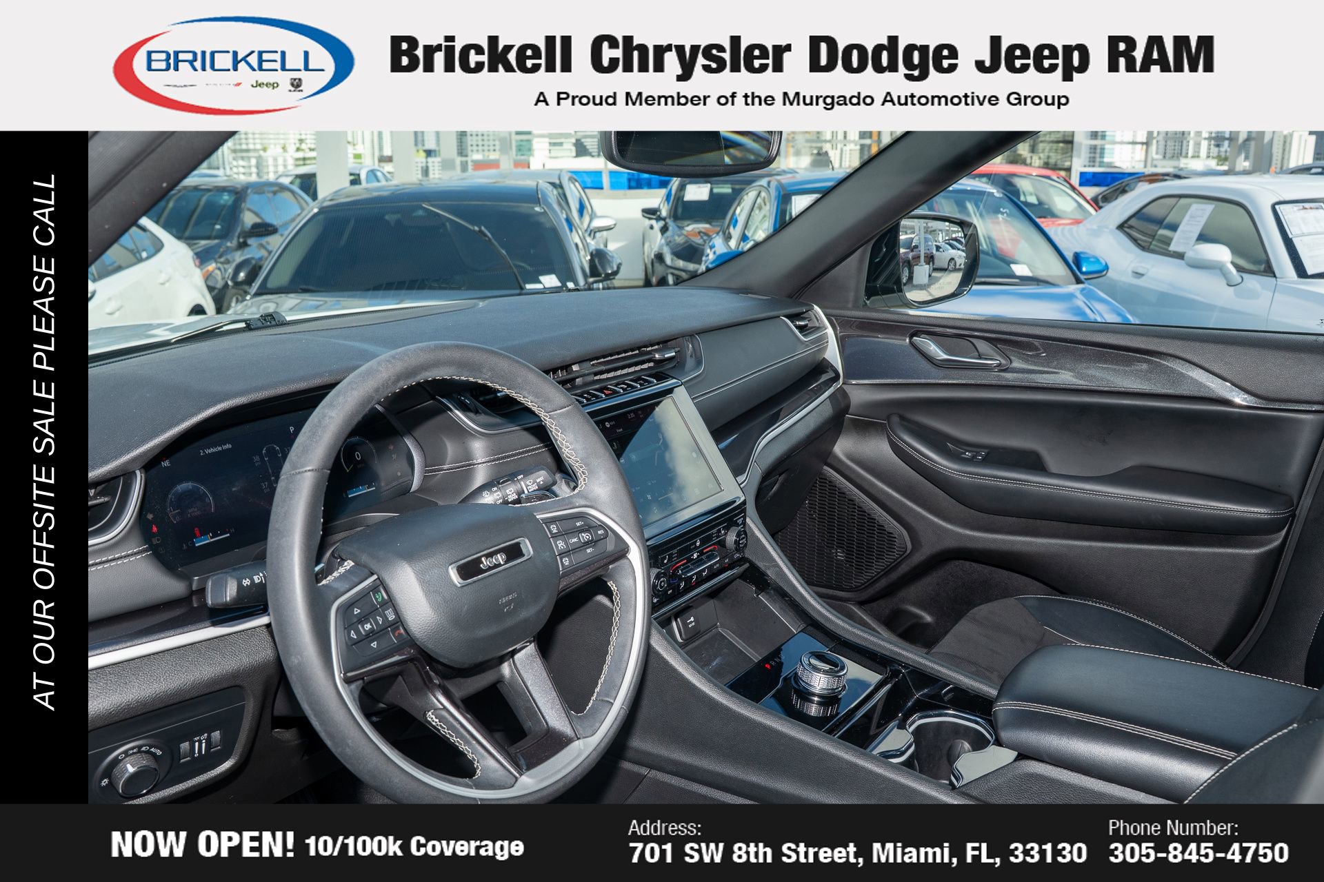 Used 2023 Jeep Grand Cherokee L Laredo image 16