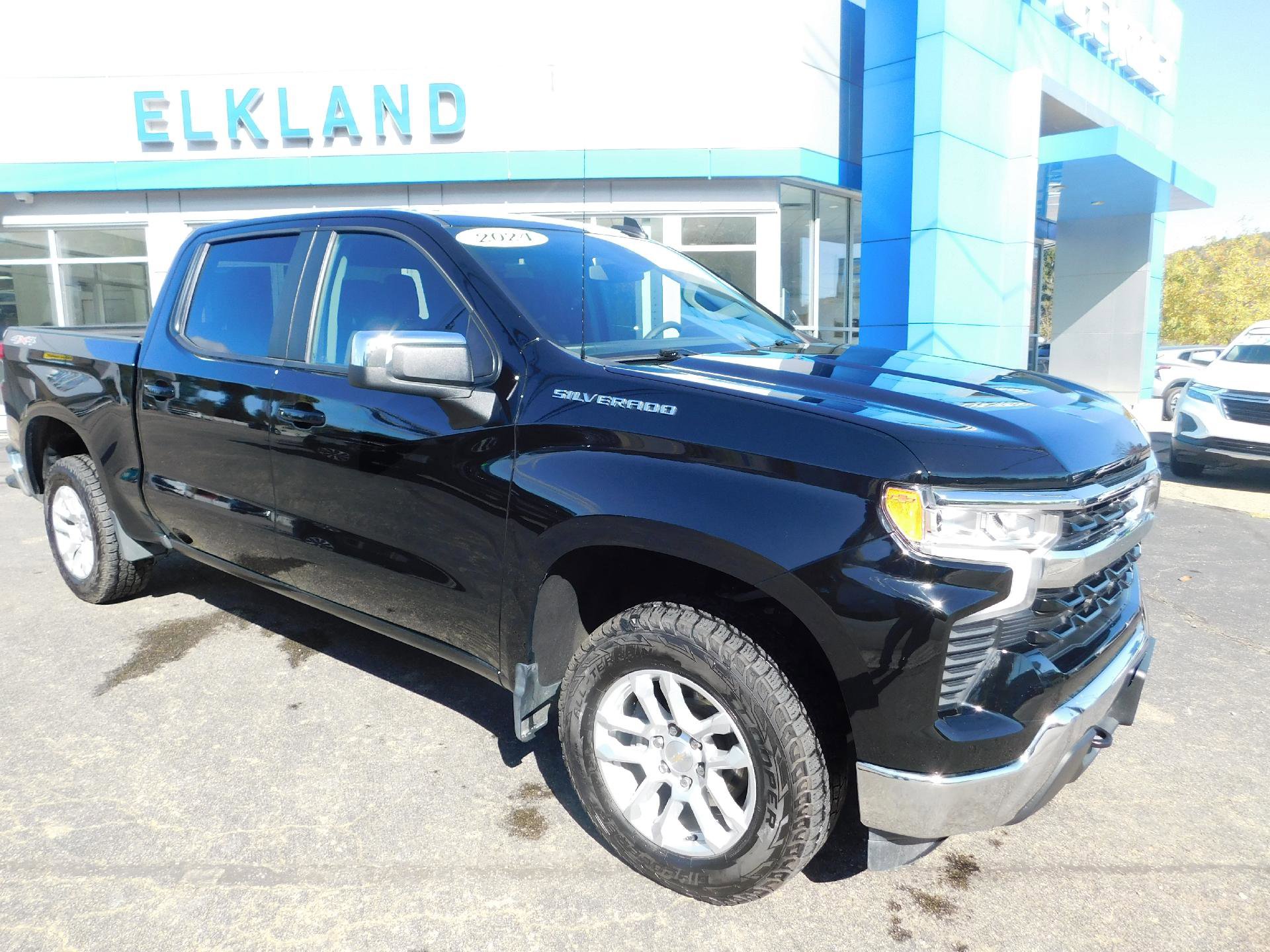 Used 2024 Chevrolet Silverado 1500 LT image 13