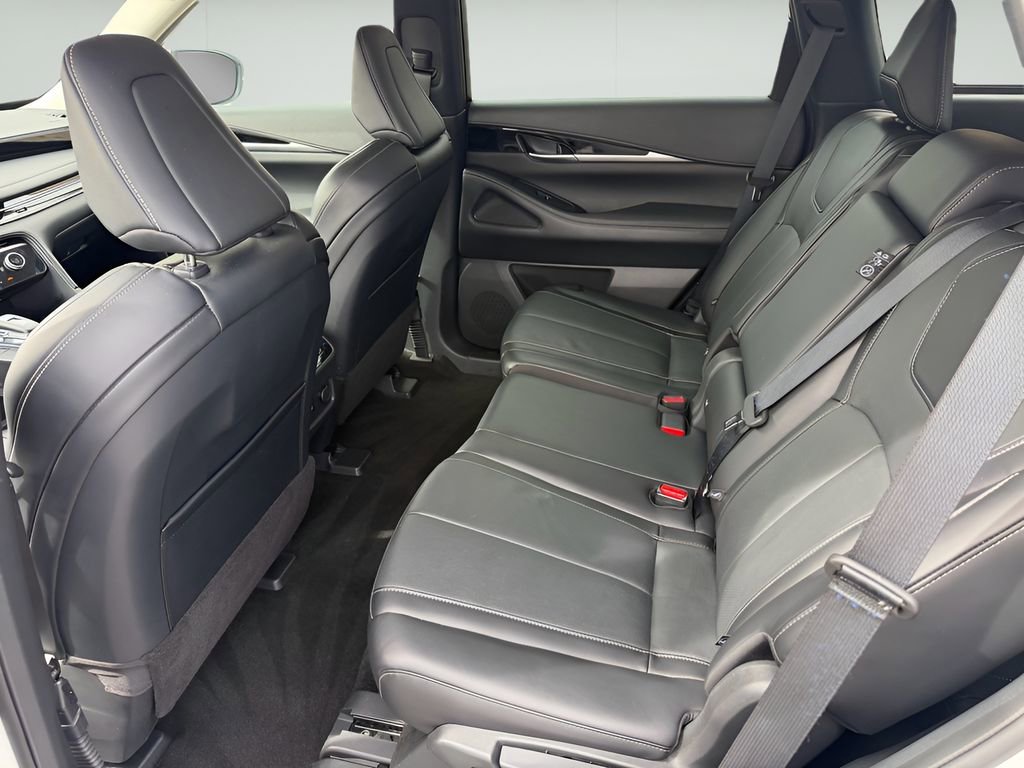 Used 2024 INFINITI QX60 Pure image 15