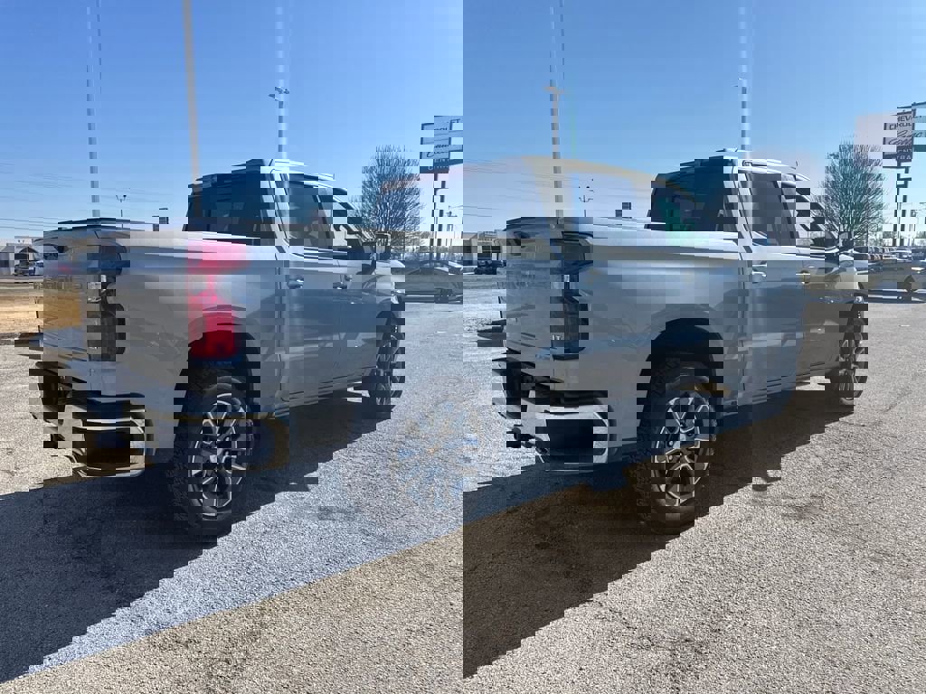 New 2026 Chevrolet Silverado 1500 LT image 6