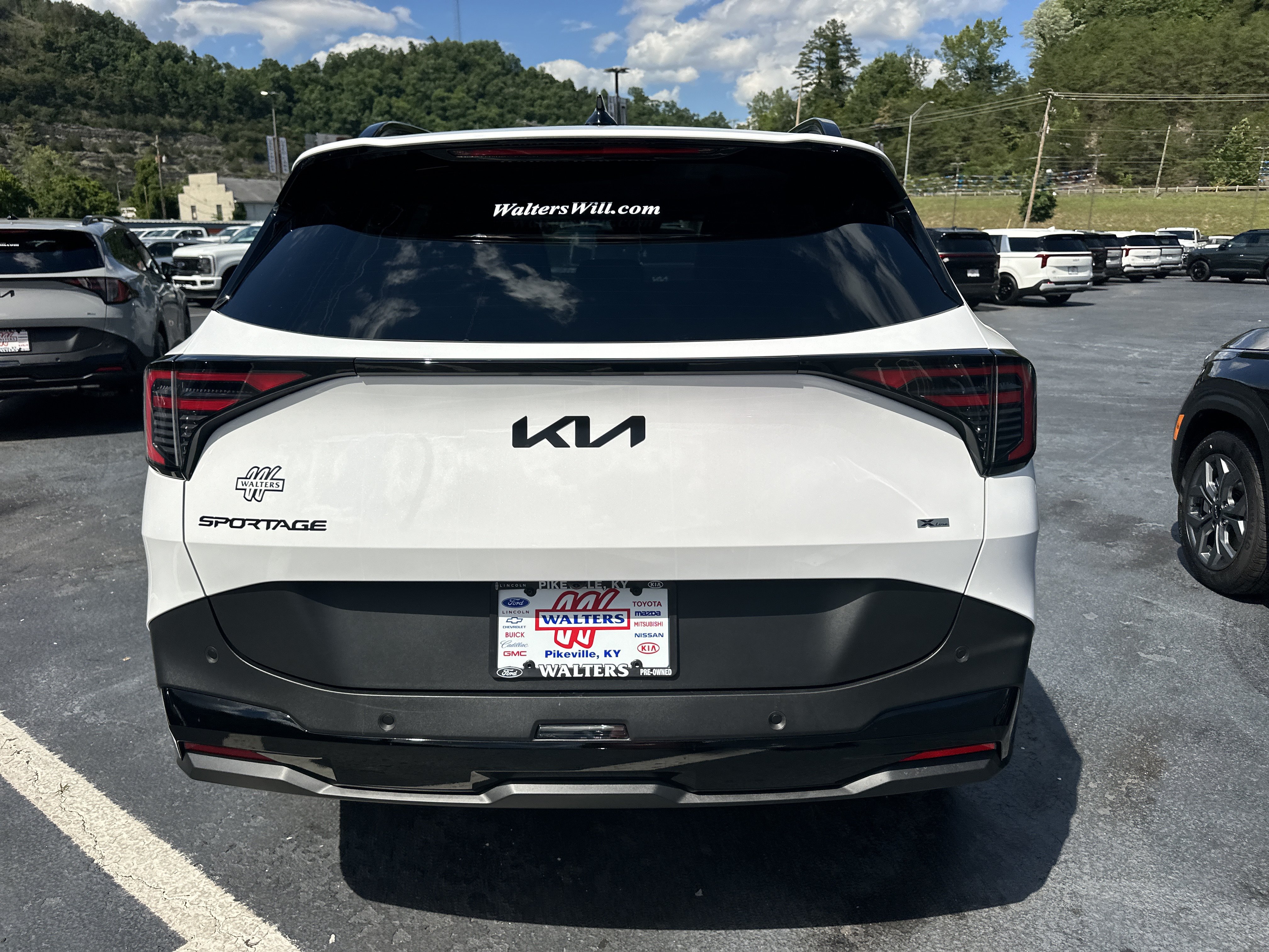 New 2026 Kia Sportage X-Line w/ X-Line Technology Package AWD/4WD image 3