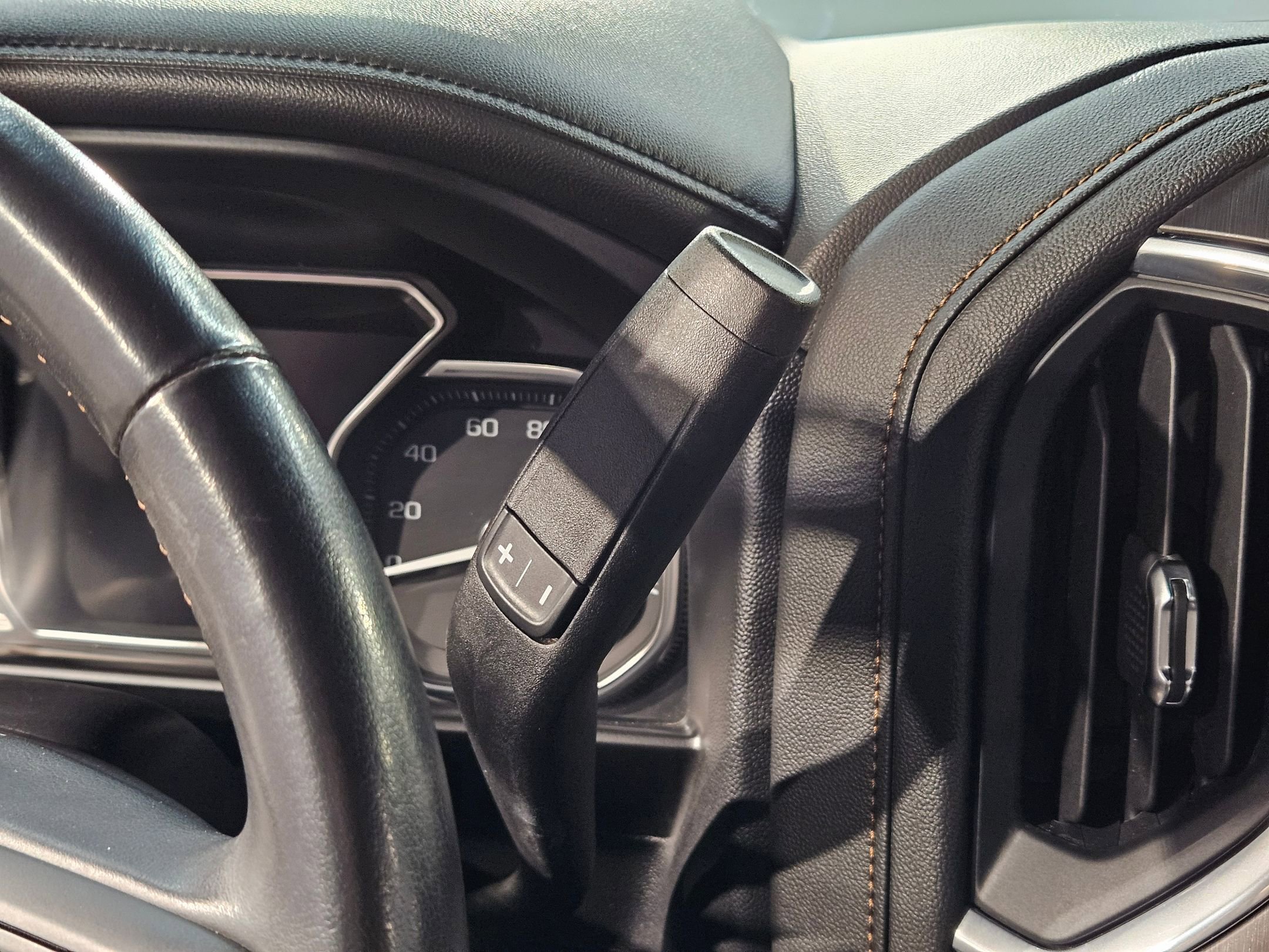 Used 2021 GMC Sierra 1500 AT4 w/ AT4 Value Package image 33