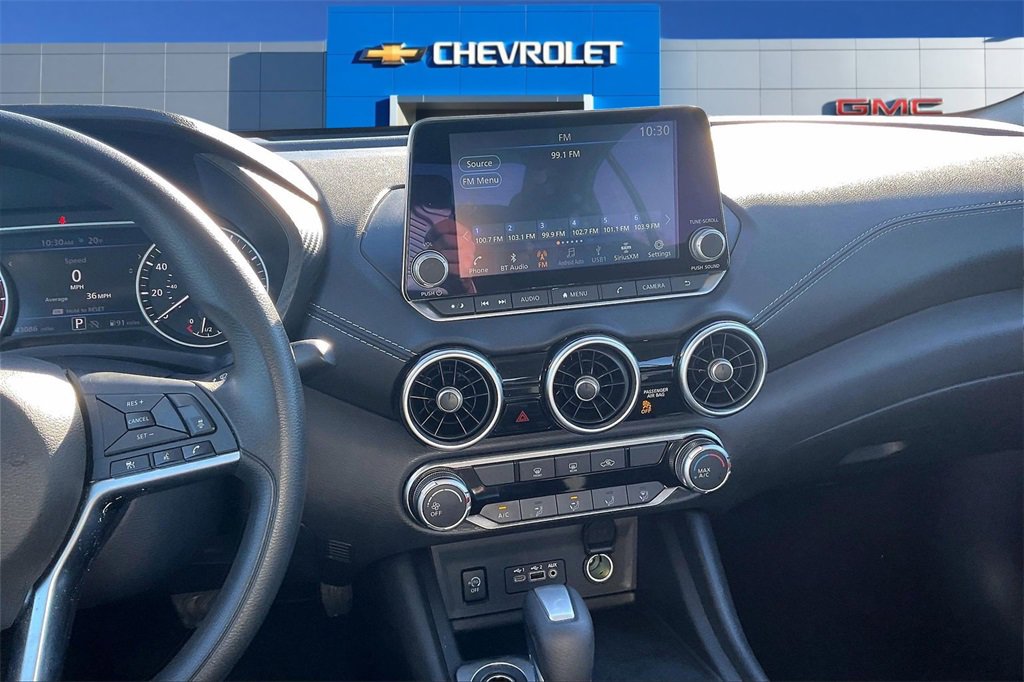 Used 2024 Nissan Sentra SV image 9