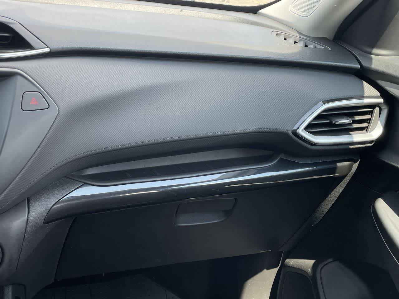 Used 2021 Chevrolet TrailBlazer LS AWD/4WD image 16