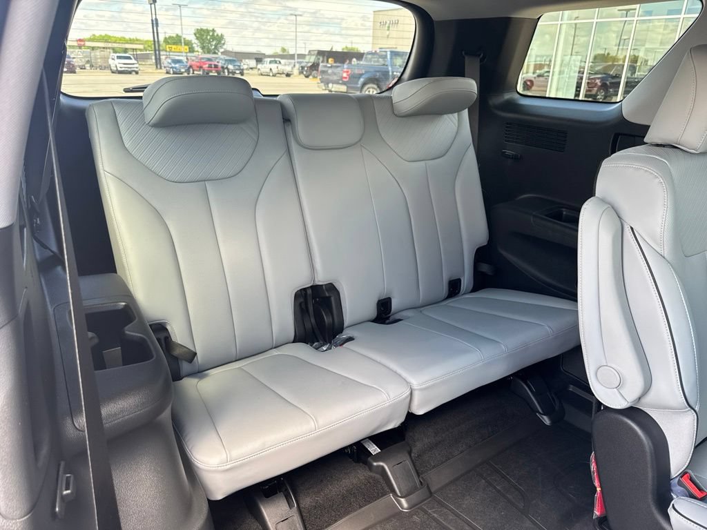 Used 2025 Hyundai Palisade SEL AWD/4WD image 12