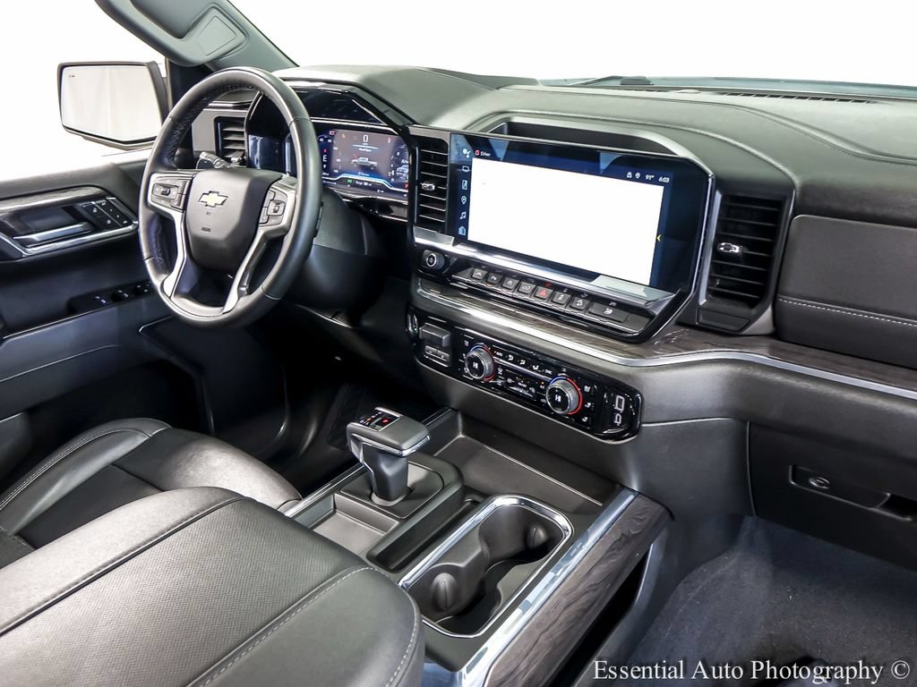 Used 2024 Chevrolet Silverado 1500 LTZ AWD/4WD image 26