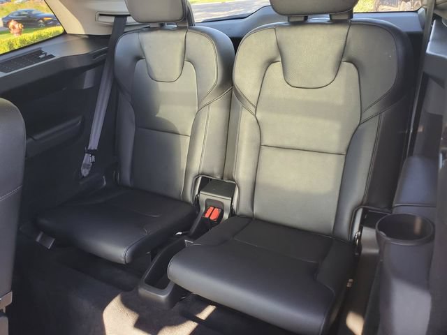 Used 2020 Volvo XC90 T6 Momentum AWD/4WD image 35
