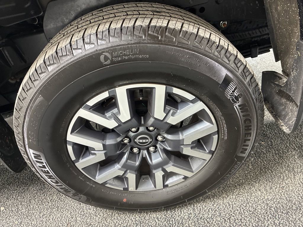 Used 2024 Nissan Frontier SL w/ Technology Package image 8
