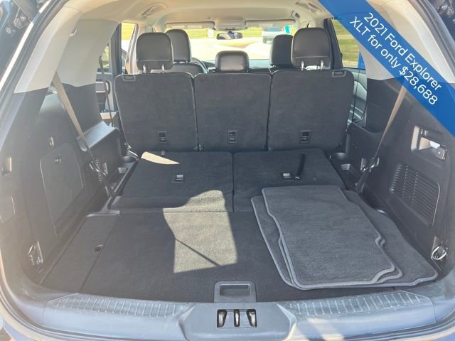 Used 2021 Ford Explorer XLT image 21