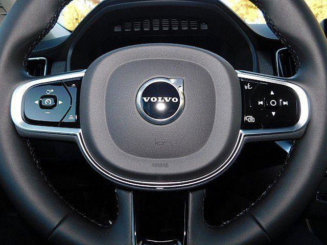 New 2026 Volvo XC90 B6 Plus w/ Protection Package Premier AWD/4WD image 22