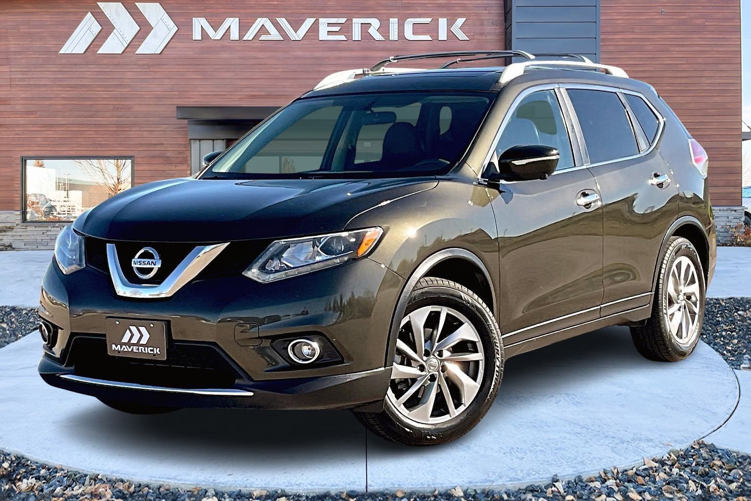 Used 2014 Nissan Rogue SL w/ SL Premium Package image 3