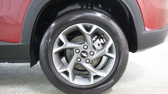 Used 2024 Chevrolet Trax LT w/ Sunroof Package image 20