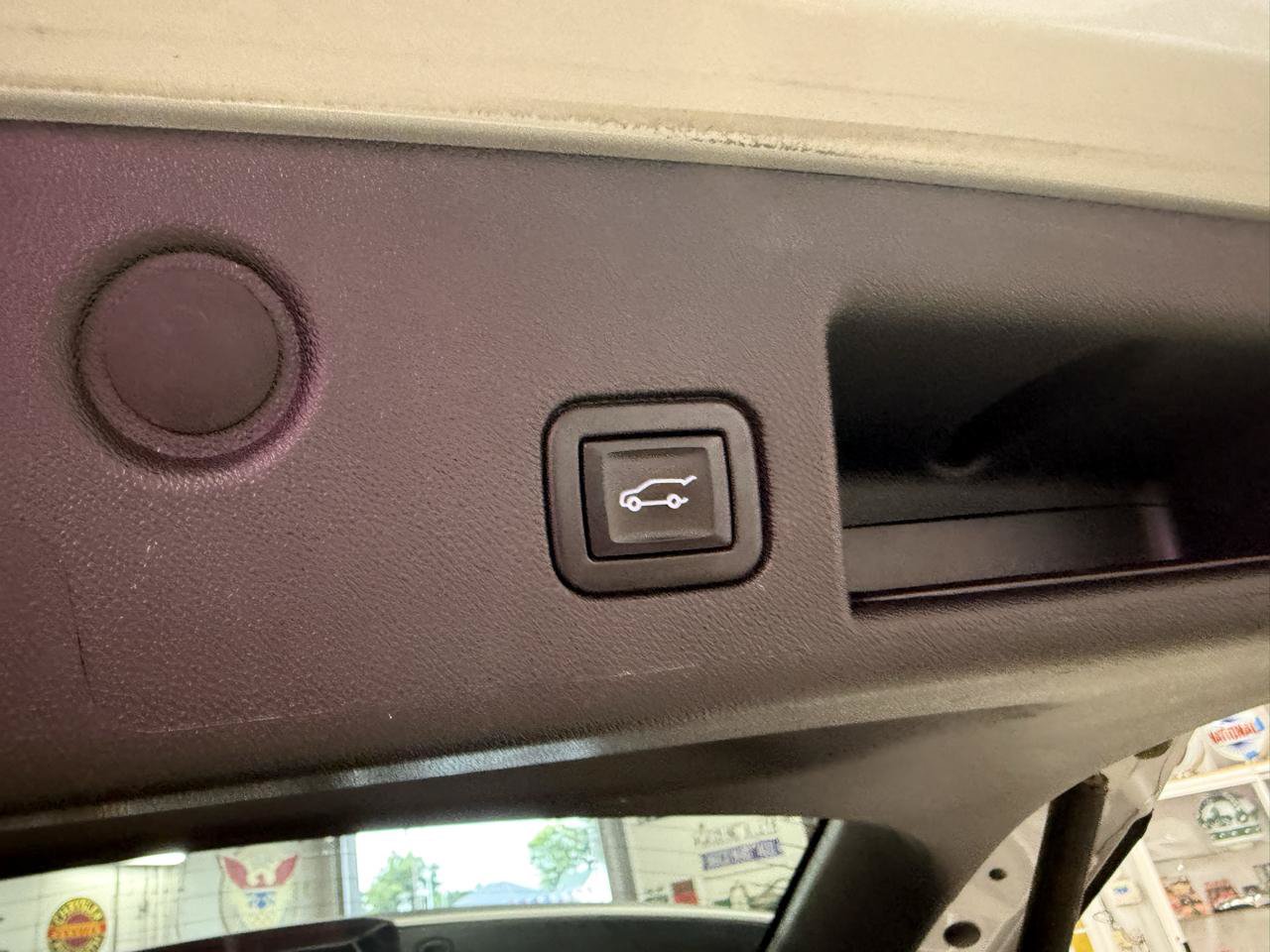 Used 2022 Chevrolet Equinox LT FWD image 21