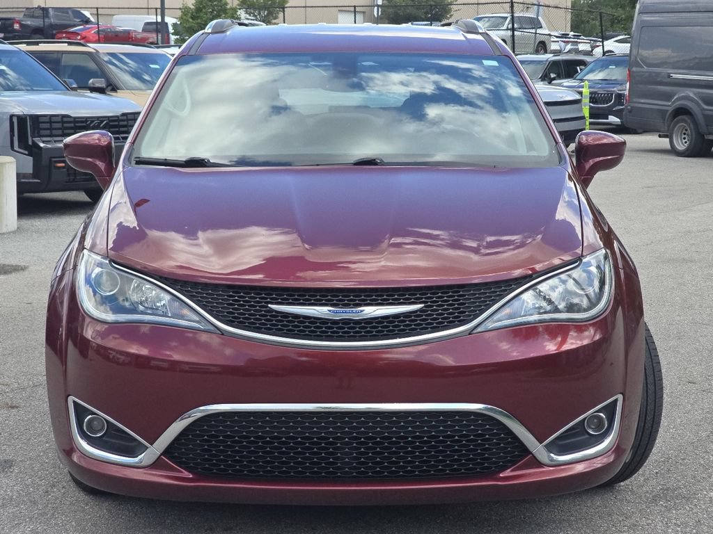 Used 2018 Chrysler Pacifica Touring-L Plus FWD image 10