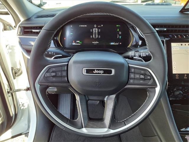 New 2022 Jeep Grand Cherokee Limited 4xe w/ Luxury Tech Group II image 27