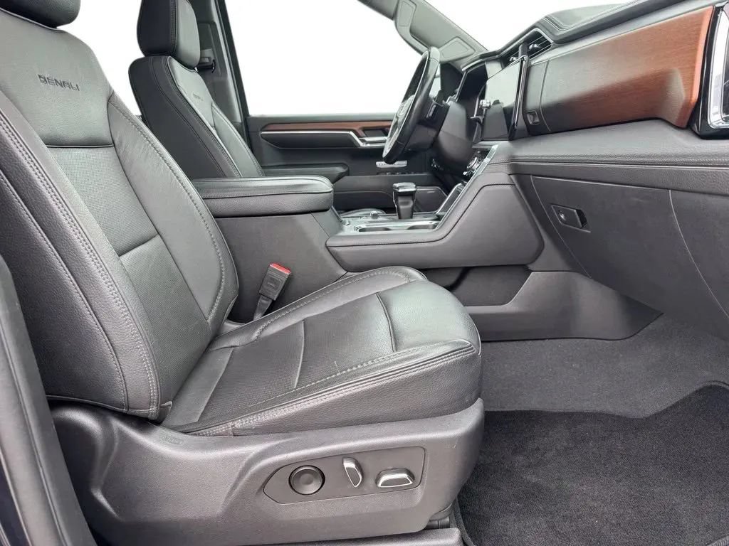 Used 2023 GMC Sierra 1500 Denali AWD/4WD image 14