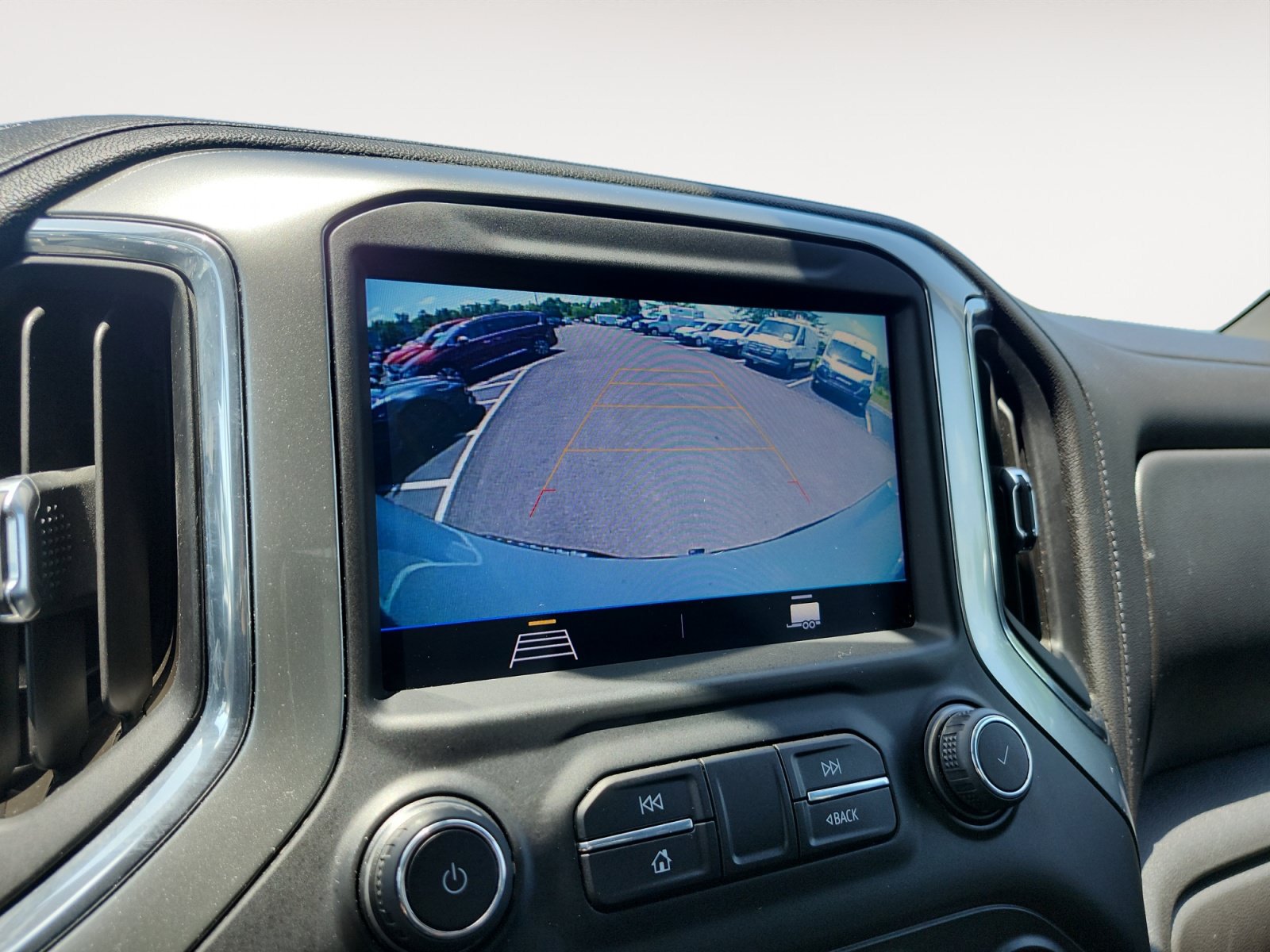 Used 2020 Chevrolet Silverado 1500 LT w/ All-Star Edition AWD/4WD image 15