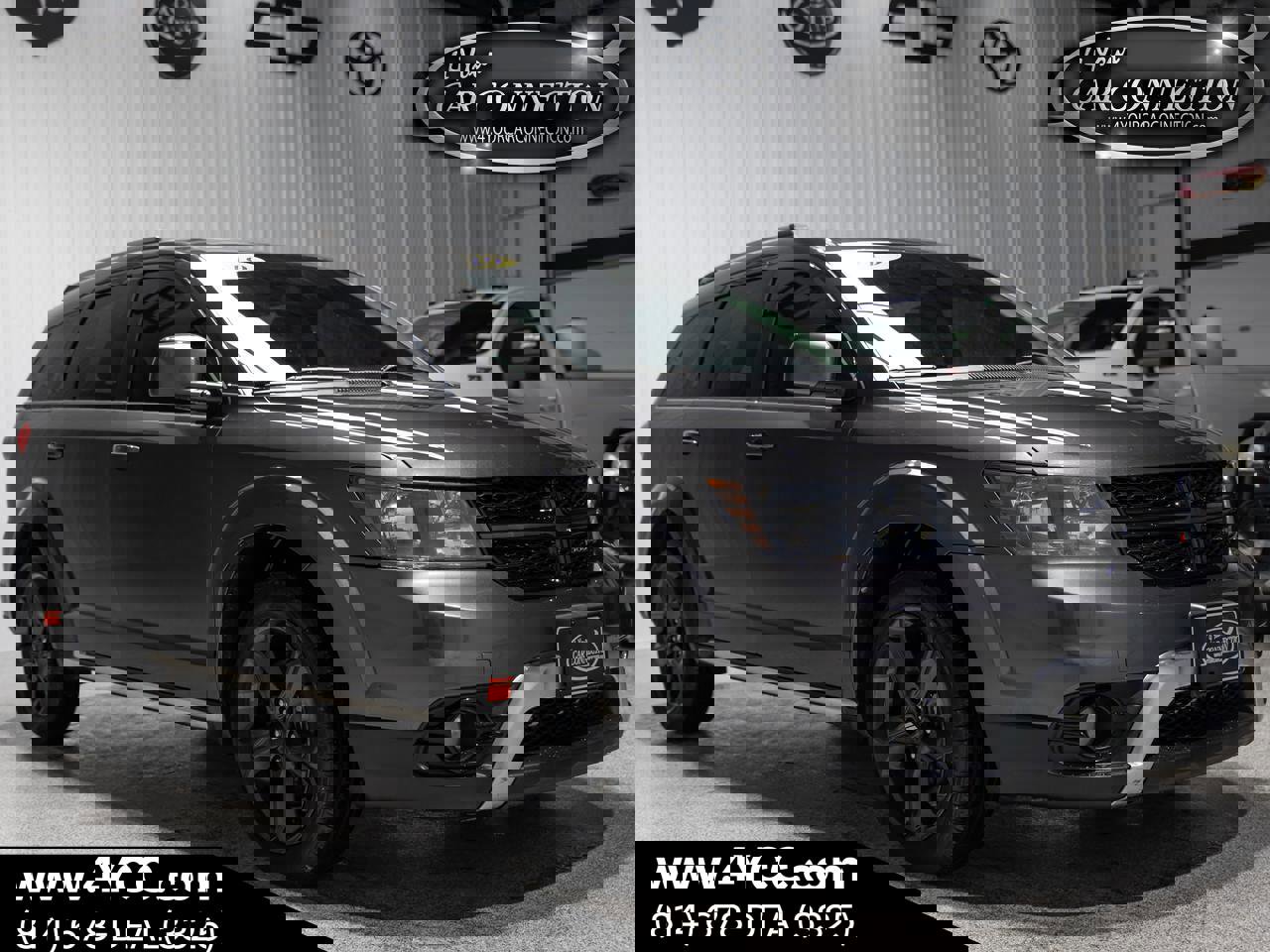 Used 2019 Dodge Journey Crossroad w/ Nav & Sun Group