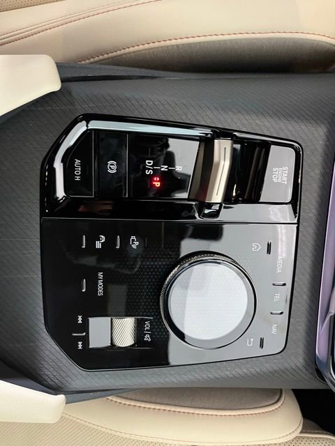 New 2025 BMW X3 xDrive30i w/ Premium Package AWD/4WD image 18