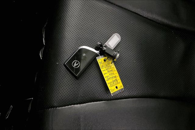 Used 2023 Acura MDX SH-AWD w/ Technology Package image 10