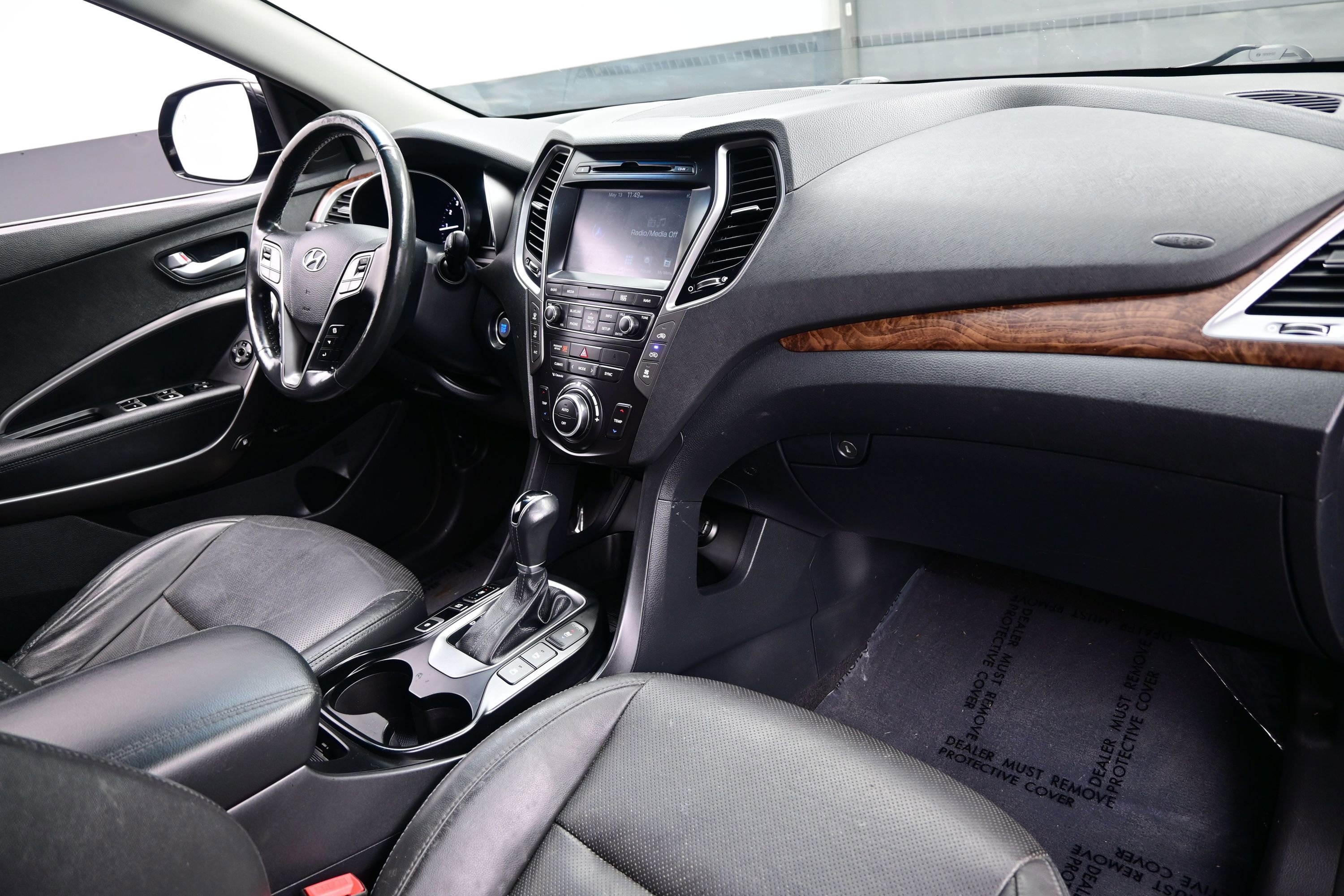 Used 2017 Hyundai Santa Fe Limited AWD/4WD image 15