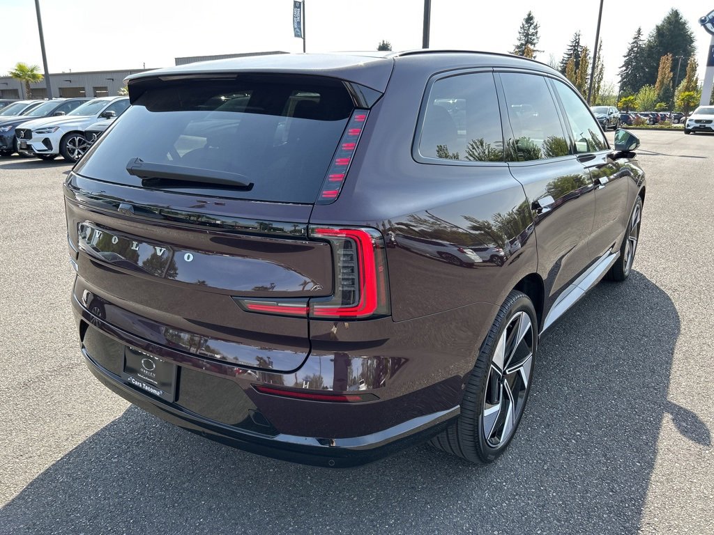 New 2025 Volvo EX90 Ultra image 2