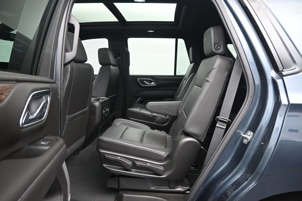Used 2021 Chevrolet Tahoe Z71 w/ Z71 Signature Package AWD/4WD image 26