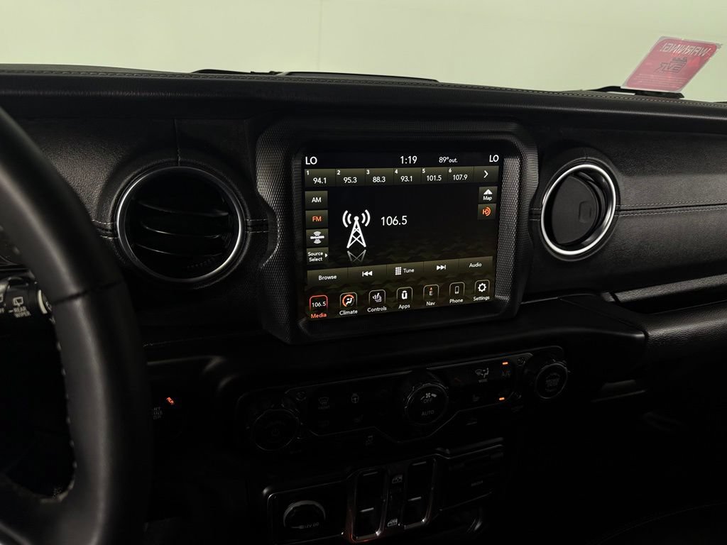 Used 2023 Jeep Wrangler Unlimited Sahara w/ Cold Weather Group AWD/4WD image 20