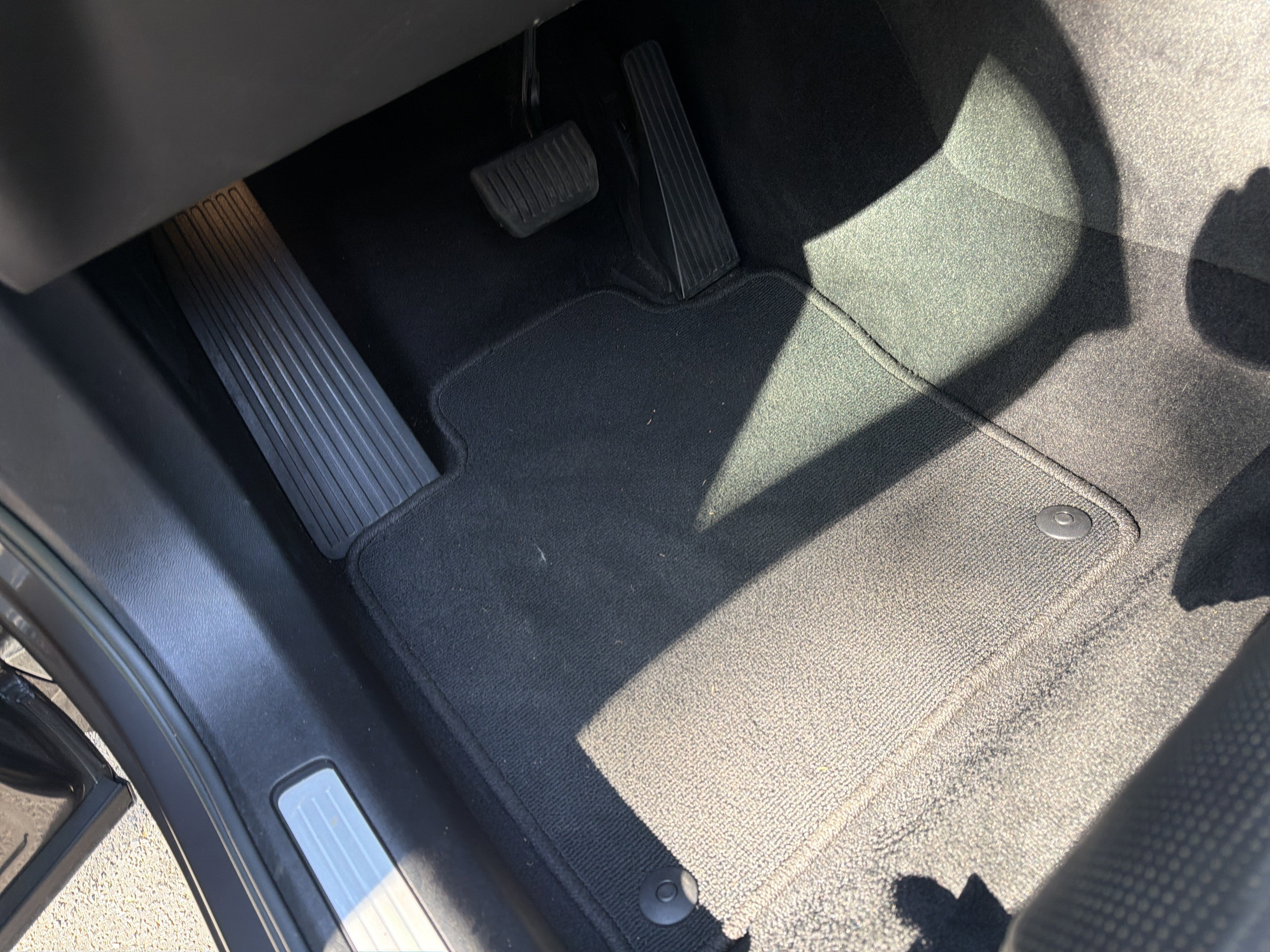 Certified 2023 Volvo XC60 B5 Ultimate image 17