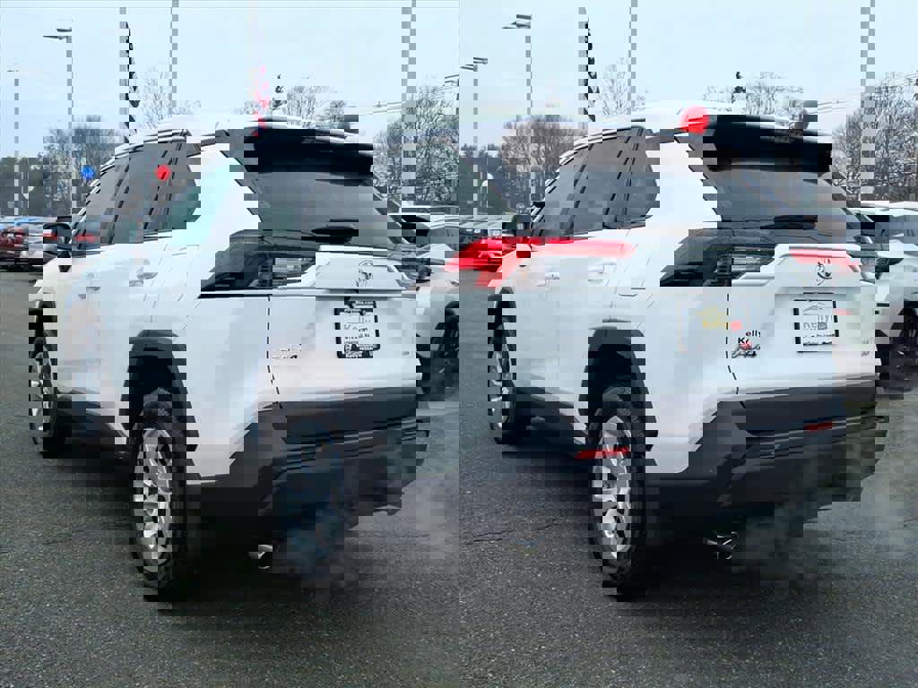 Used 2023 Toyota RAV4 LE image 6