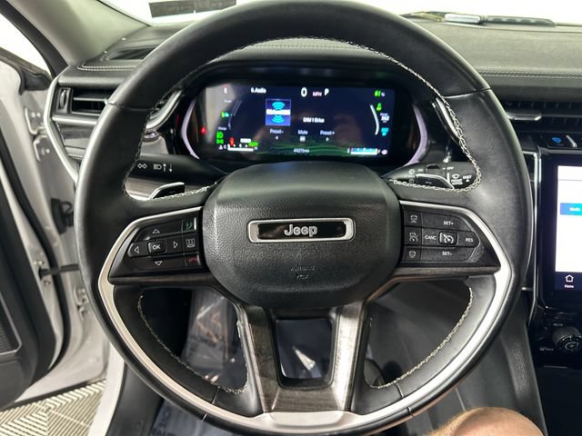Used 2023 Jeep Grand Cherokee 4WD 4xe image 13