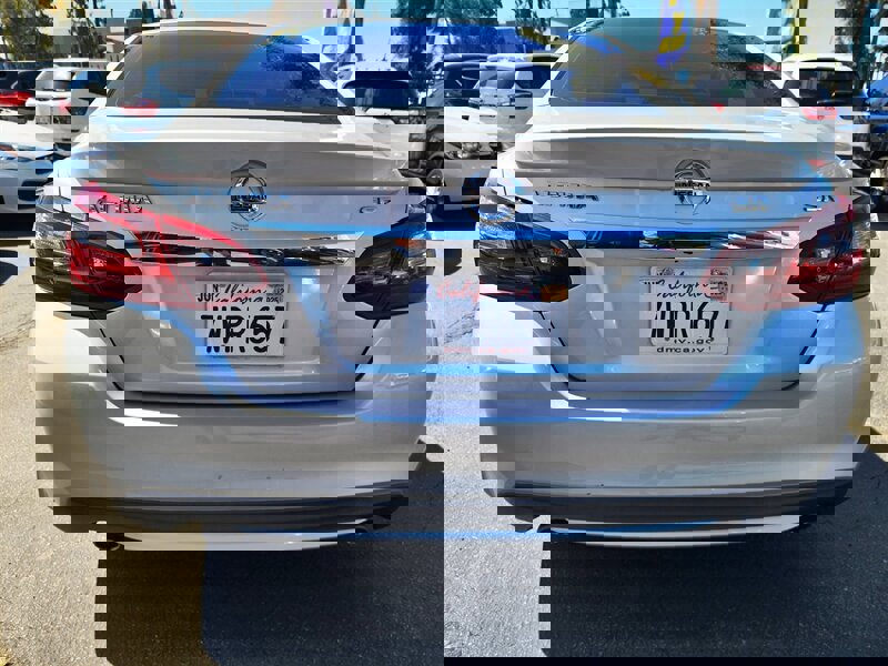 Used 2017 Nissan Altima 2.5 SR image 13