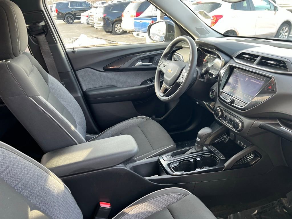 Used 2021 Chevrolet TrailBlazer LT w/ Convenience Package image 9