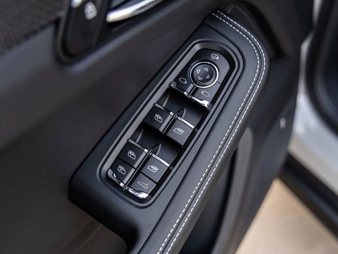 New 2026 Porsche Macan GTS image 72