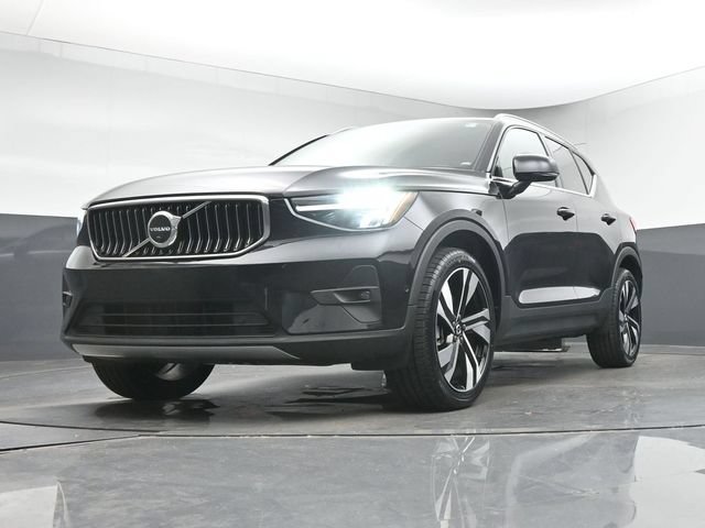 Used 2023 Volvo XC40 B5 Ultimate w/ Protection Package Premier AWD/4WD image 38