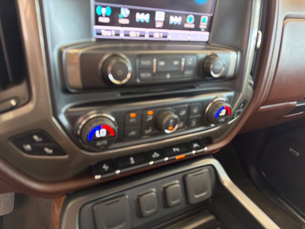 Used 2016 Chevrolet Silverado 1500 High Country w/ High Country Premium Package RWD image 45