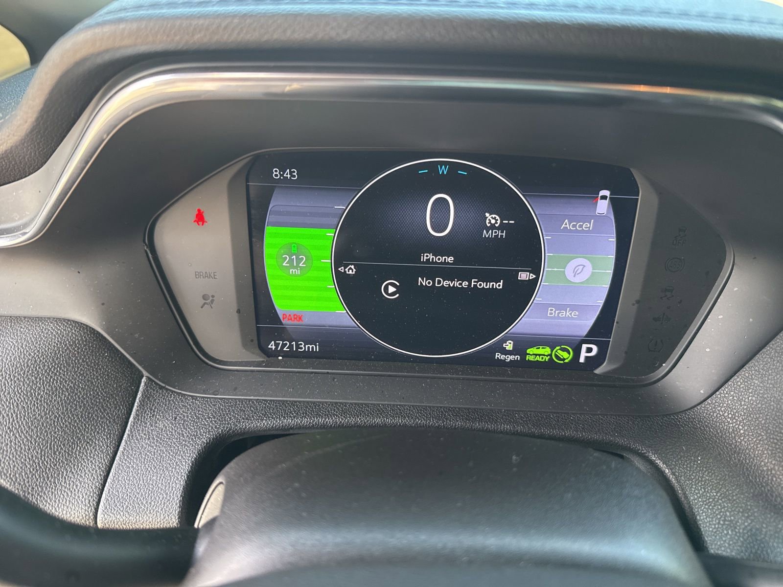 Used 2022 Chevrolet Bolt LT FWD image 4
