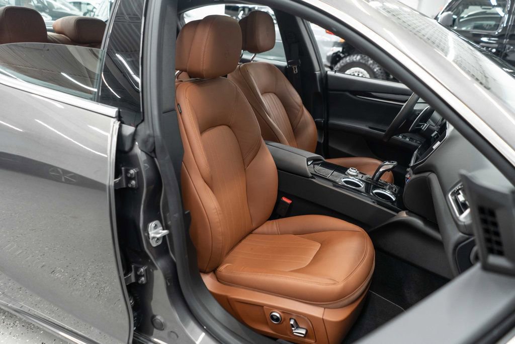 Used 2022 Maserati Ghibli Modena Q4 image 11