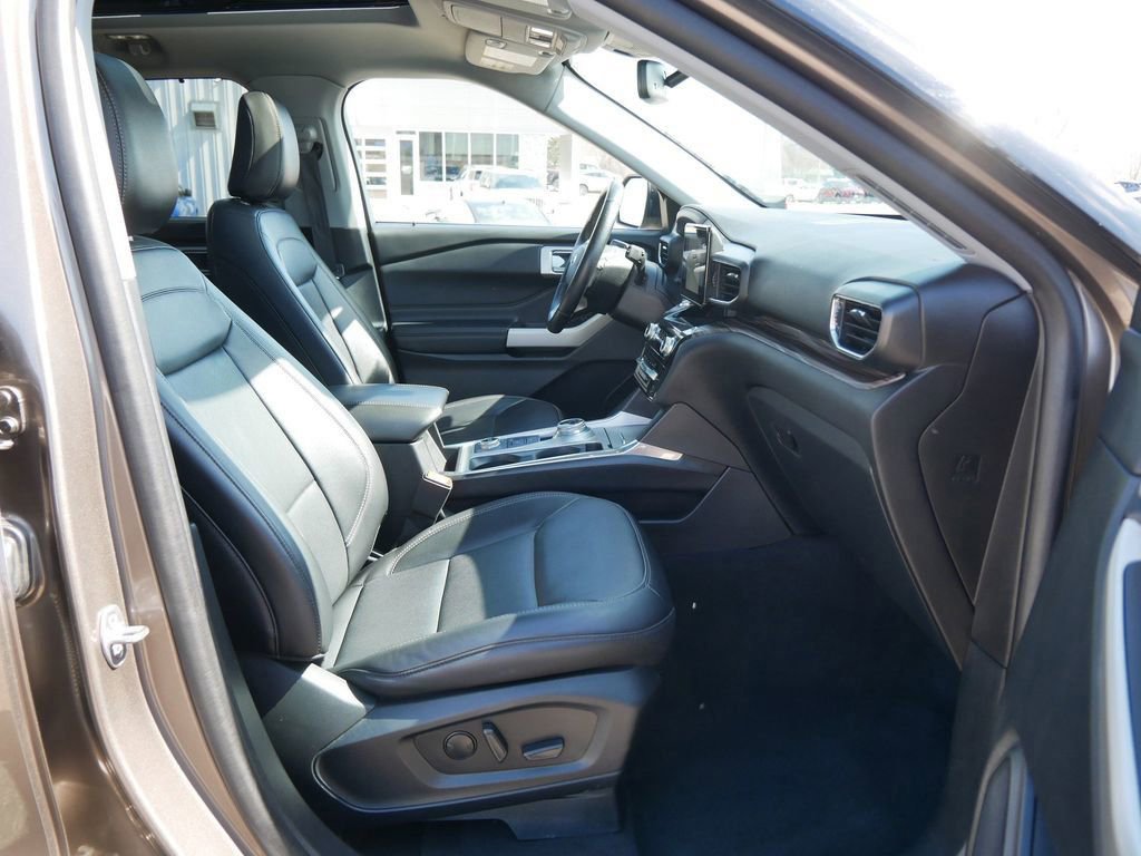 Certified 2021 Ford Explorer Limited w/ Equipment Group 301A image 13