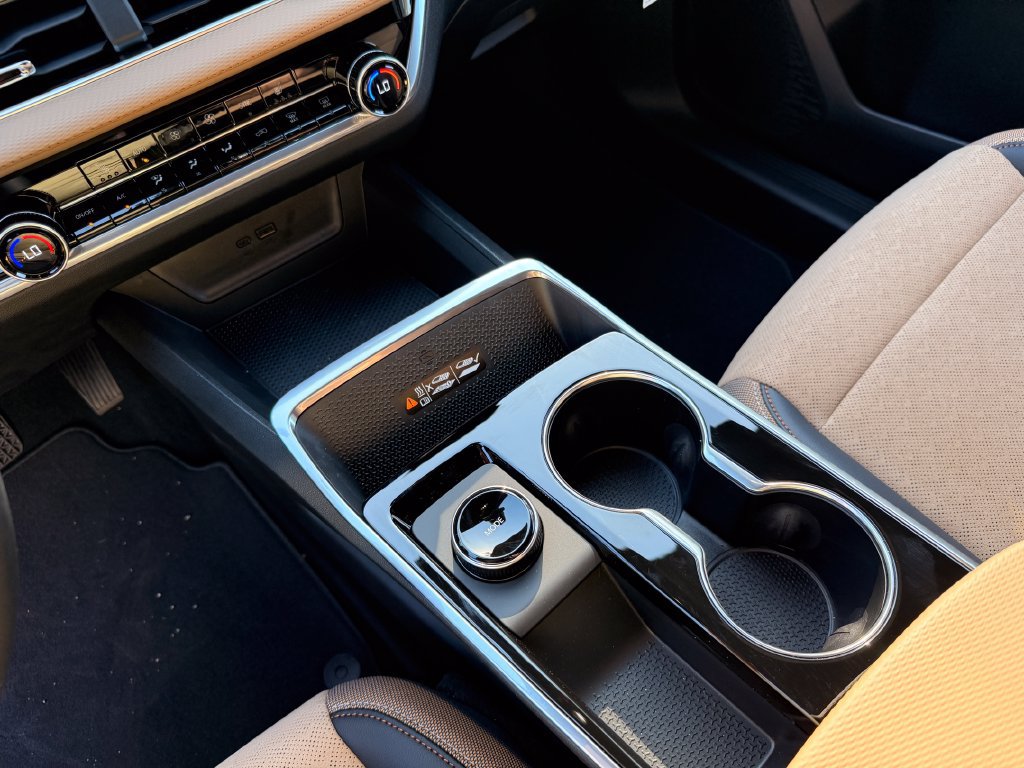New 2027 Chevrolet Equinox ACTIV w/ Safety and Technology Package FWD image 23