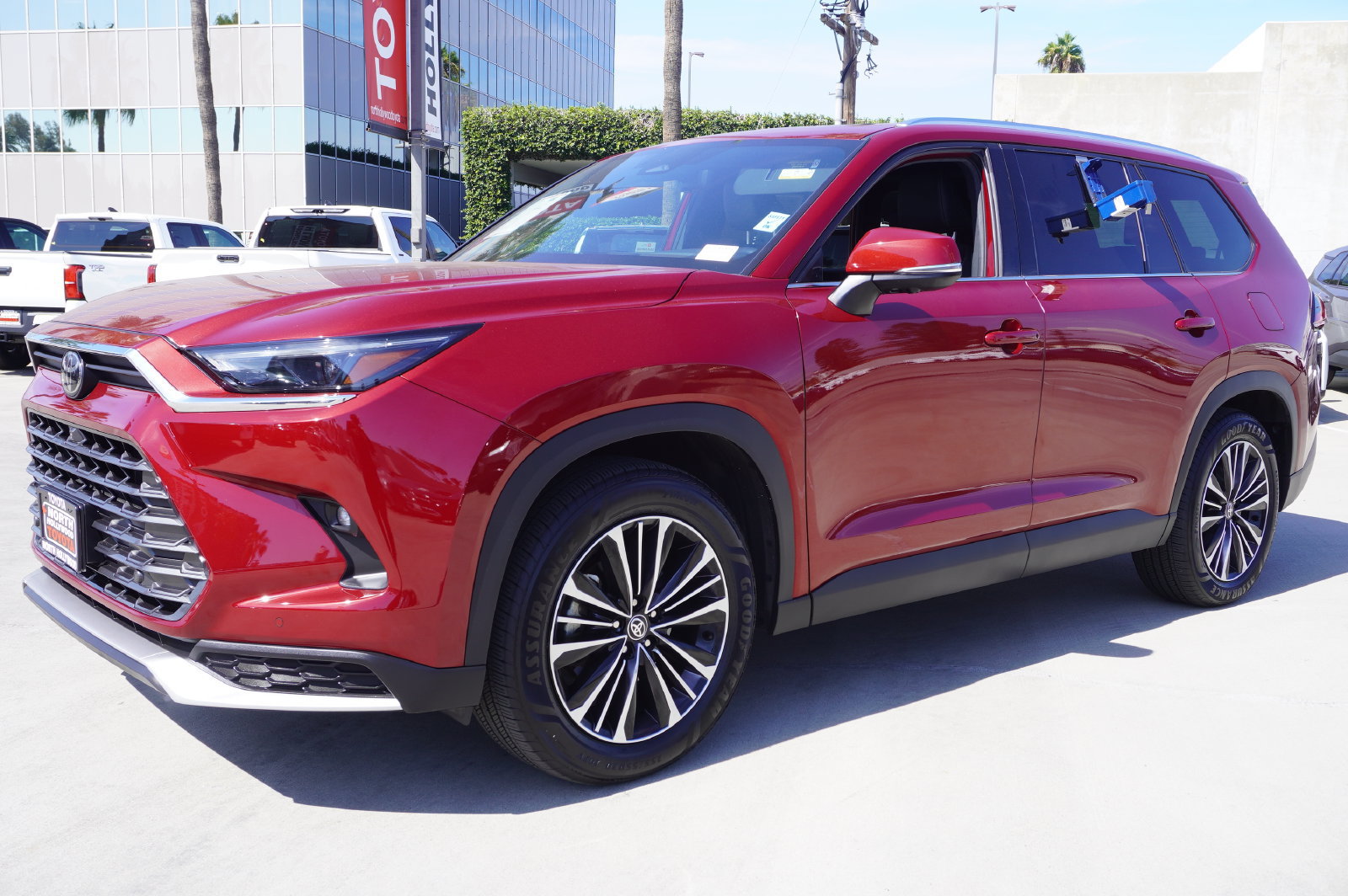 Certified 2024 Toyota Grand Highlander AWD Hybrid image 4