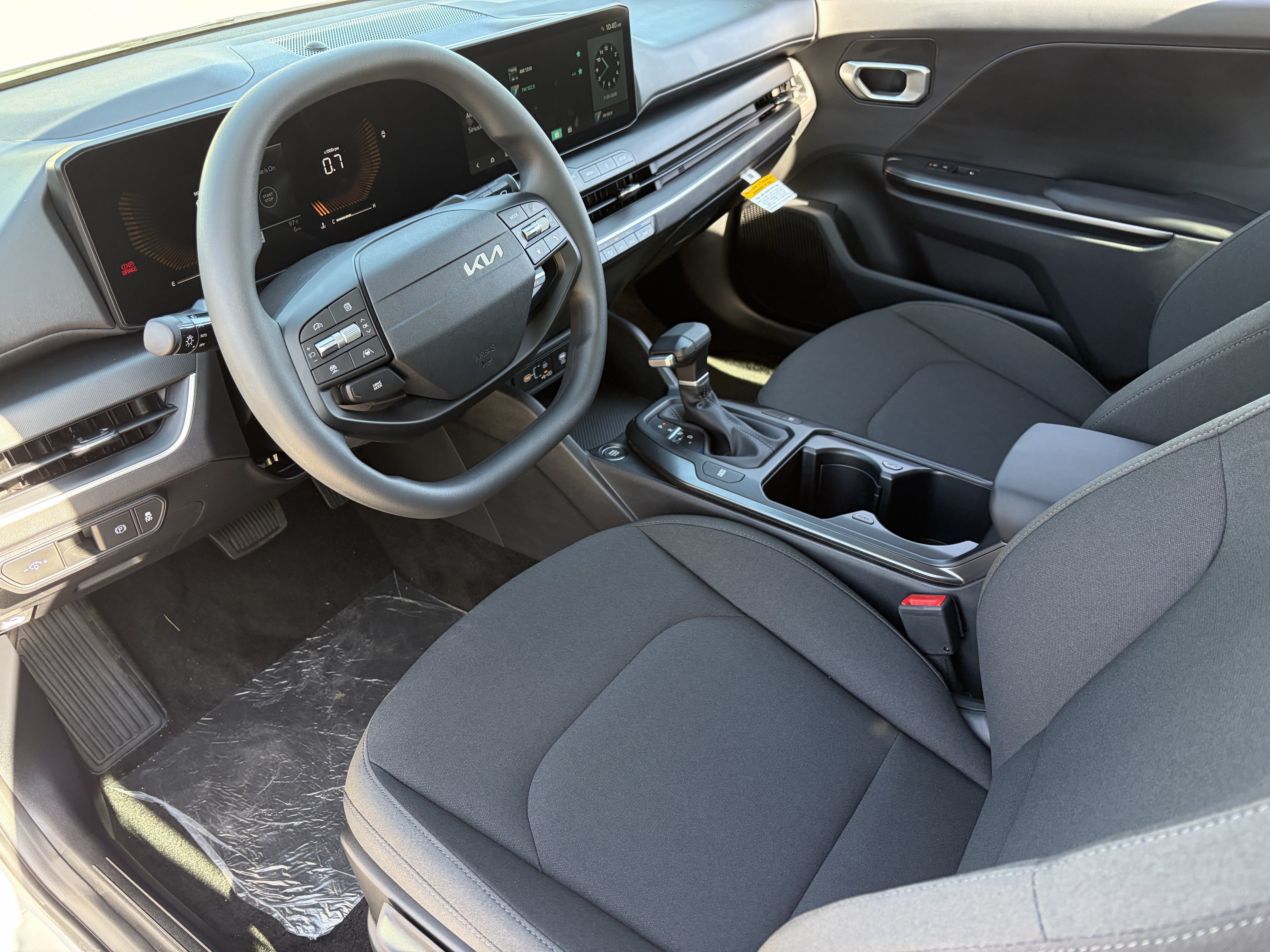 New 2026 Kia K4 FWD image 16