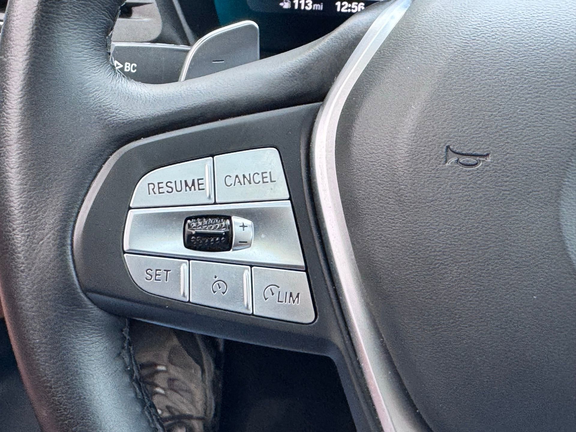 Used 2023 BMW X4 xDrive30i image 24