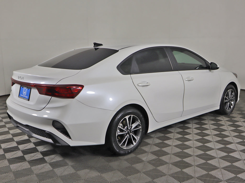 Used 2023 Kia Forte LXS FWD image 7