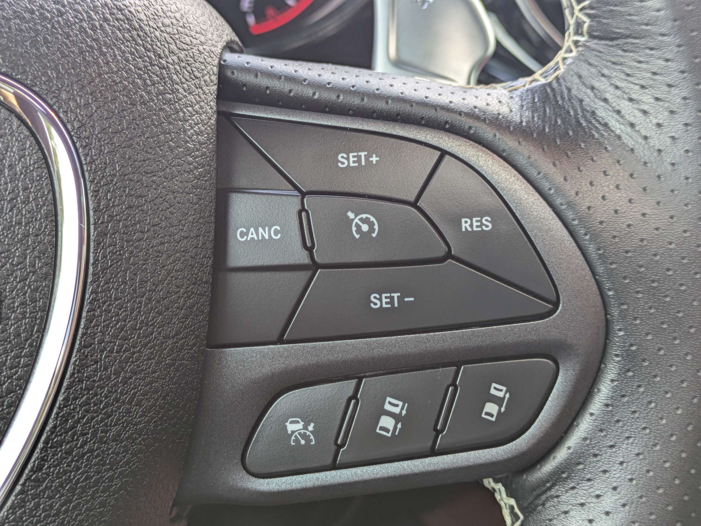 Used 2024 Dodge Durango SRT AWD/4WD image 25