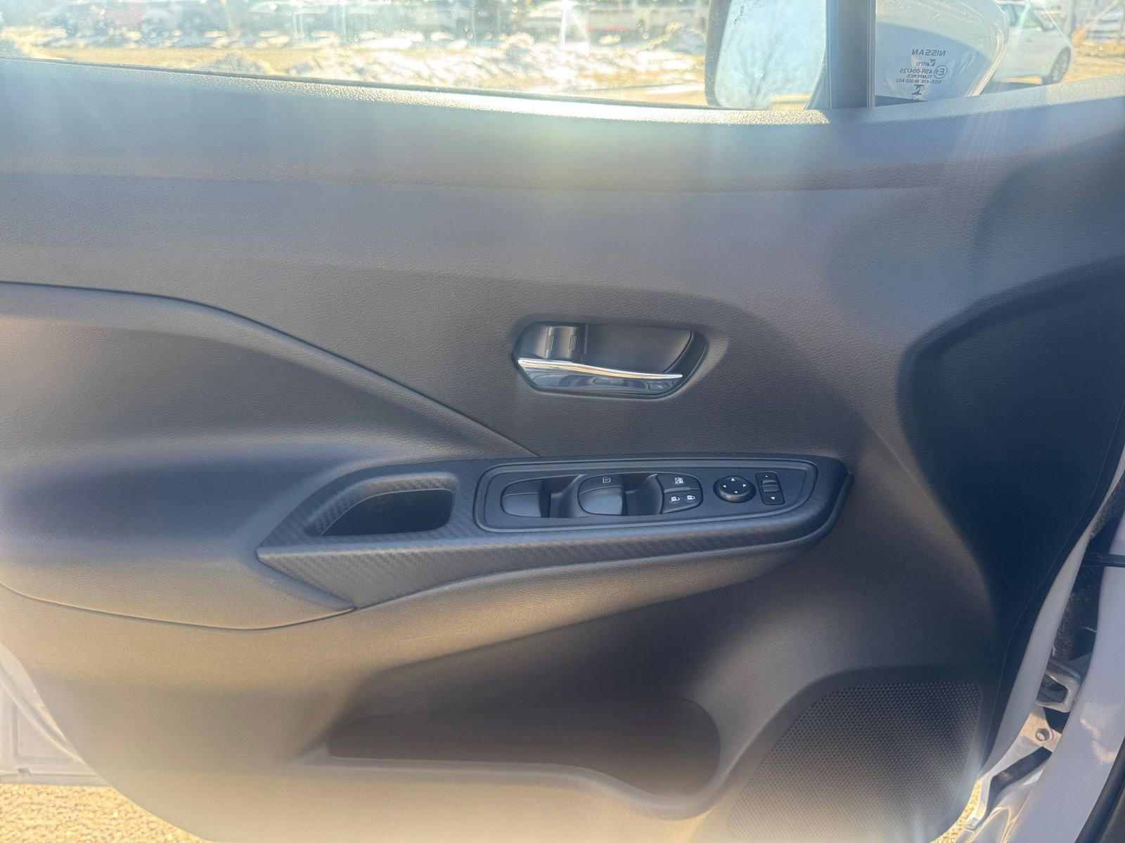 Used 2025 Nissan Versa SV image 18