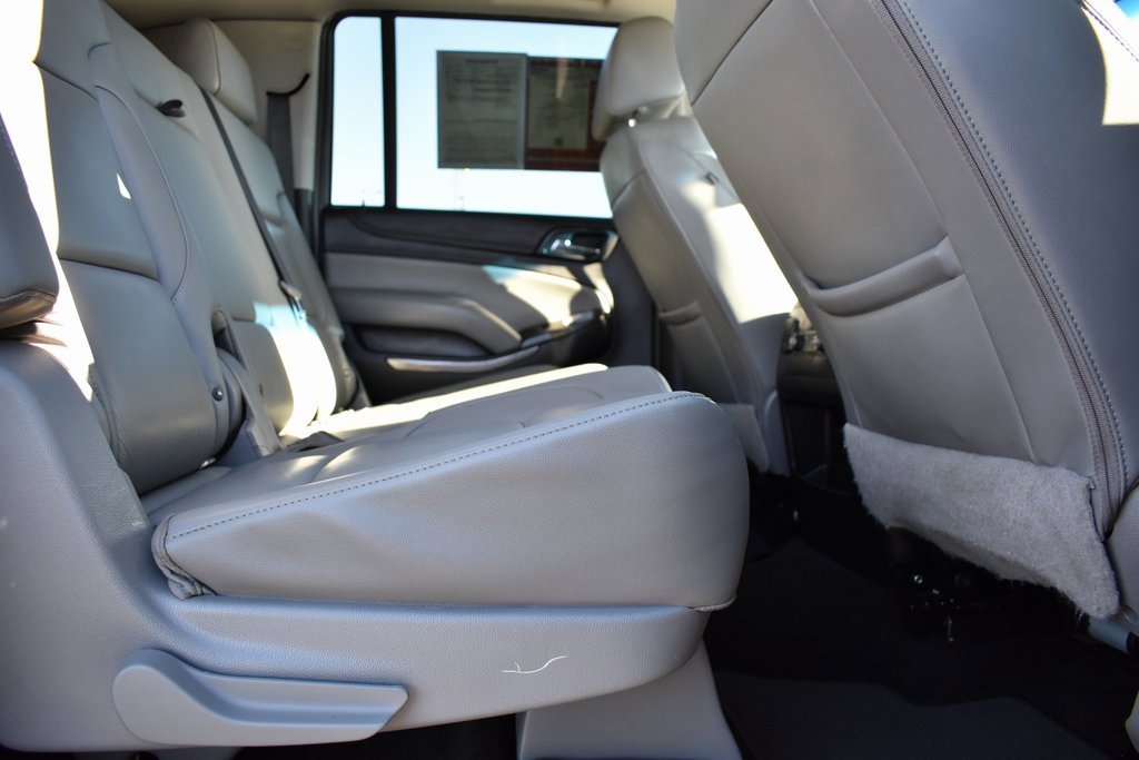 Used 2018 Chevrolet Suburban LT image 9