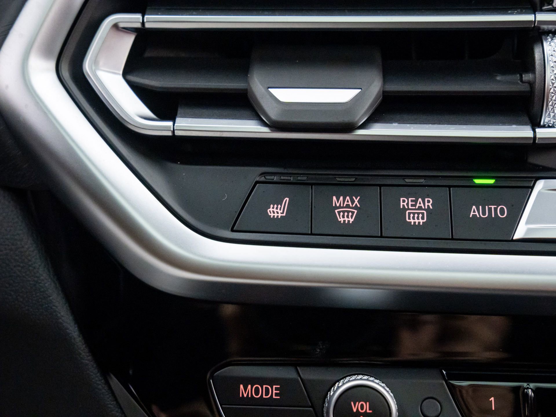 Certified 2024 BMW X3 xDrive30i w/ Premium Package w/ZPA image 27